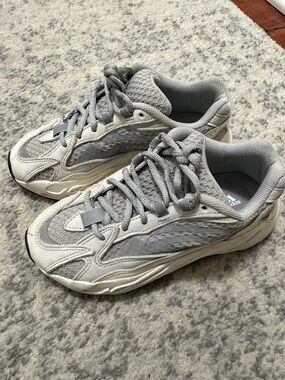 adidas yeezy boost 700 v2 static white grey